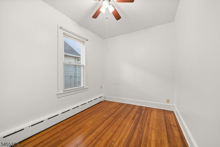 Property listing MLS 4048077 photo 8