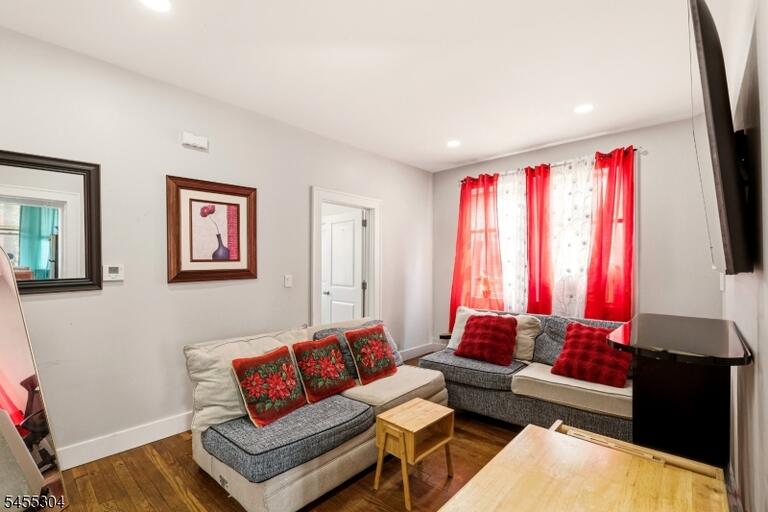 Property listing MLS 4048104 photo 12