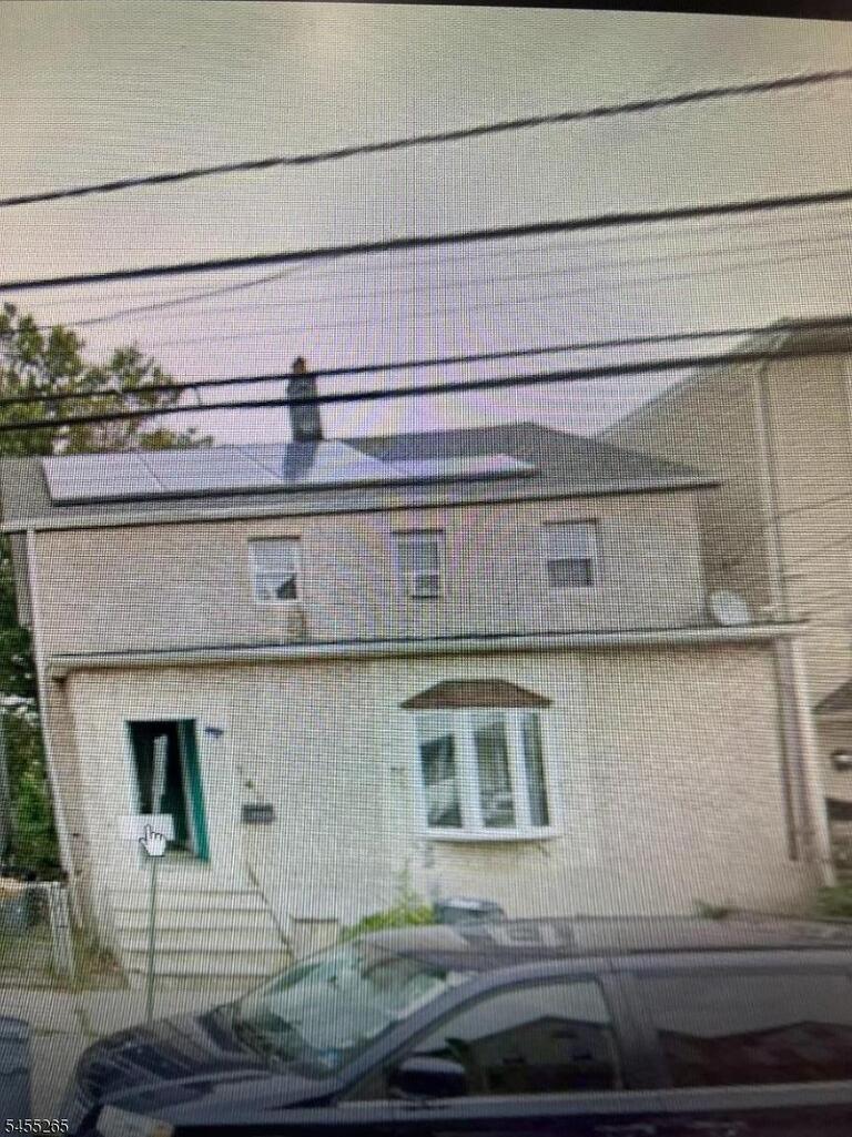 Property listing MLS 4048117 photo 1