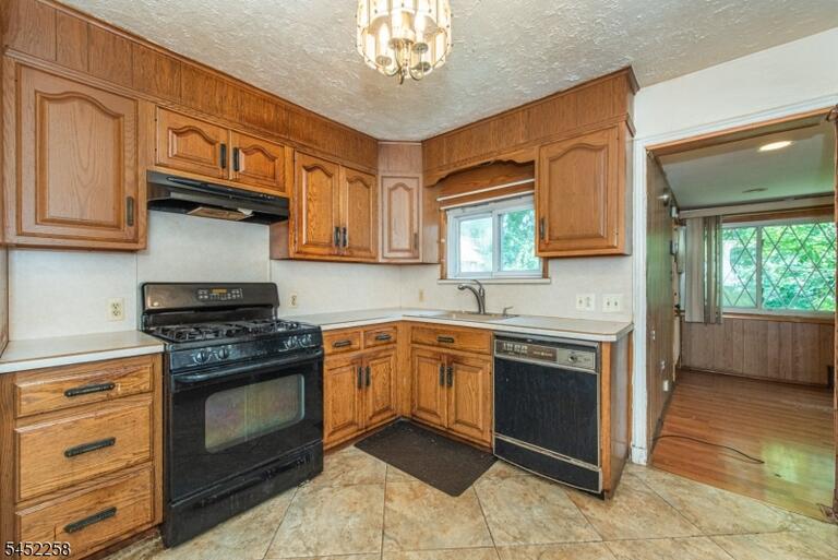 Property listing MLS 4048146 photo 8