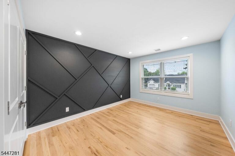 Property listing MLS 4048182 photo 20