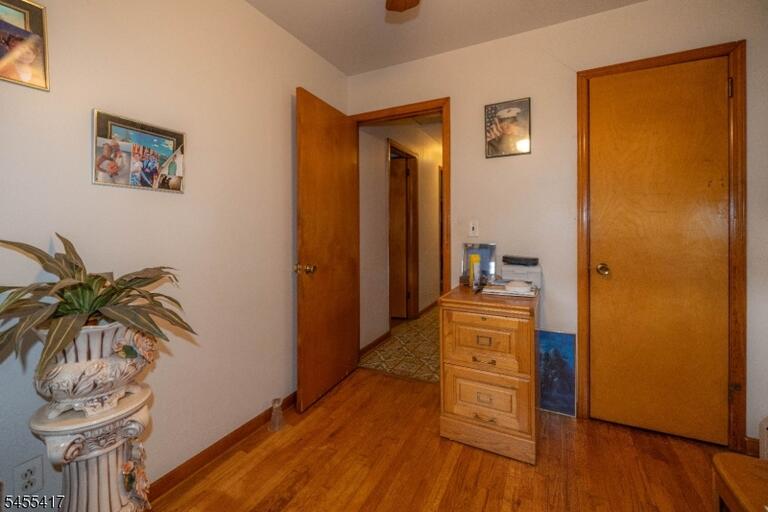 Property listing MLS 4048250 photo 11