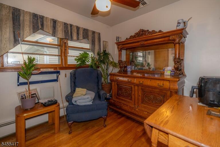 Property listing MLS 4048250 photo 8