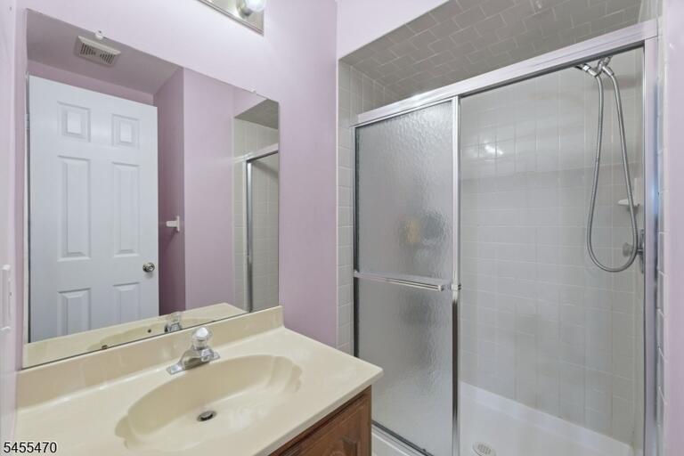 Property listing MLS 4048277 photo 26