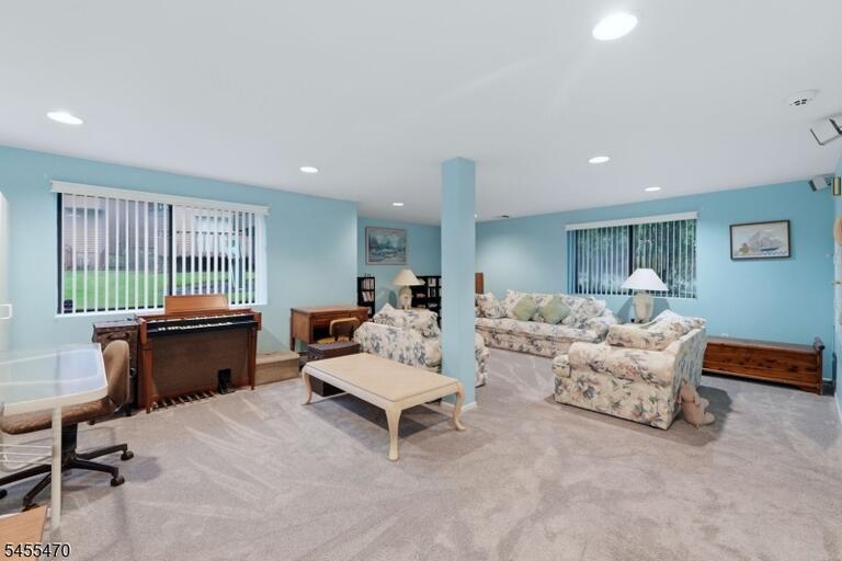 Property listing MLS 4048277 photo 29