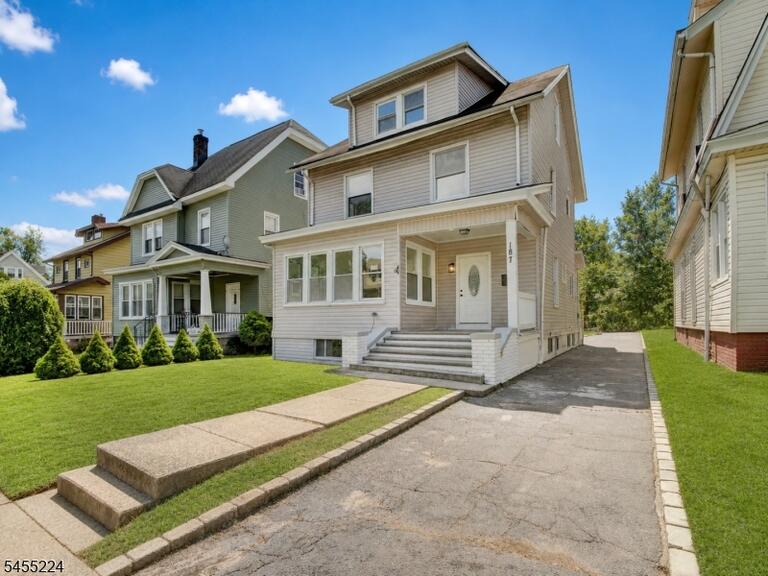 Property listing MLS 4048286 photo 2