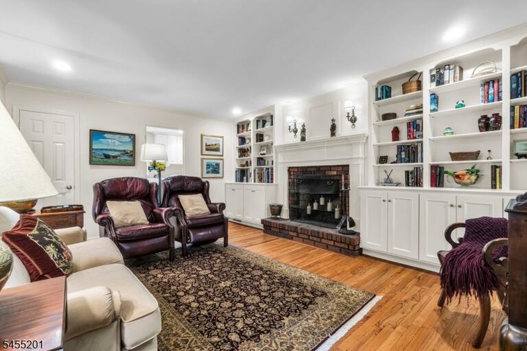 Property listing MLS 4048303 photo 13