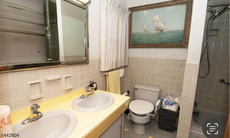 Property listing MLS 4048351 photo 20