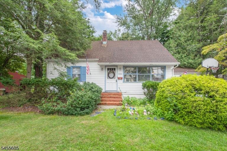 Property listing MLS 4048391 photo 1