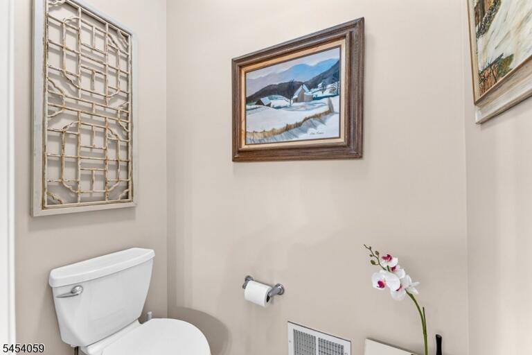 Property listing MLS 4048416 photo 25