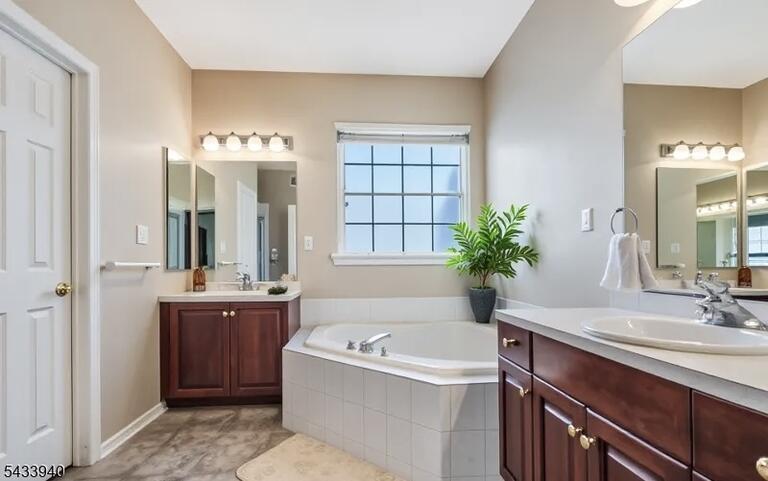 Property listing MLS 4048421 photo 15