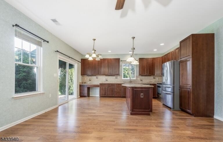 Property listing MLS 4048421 photo 8