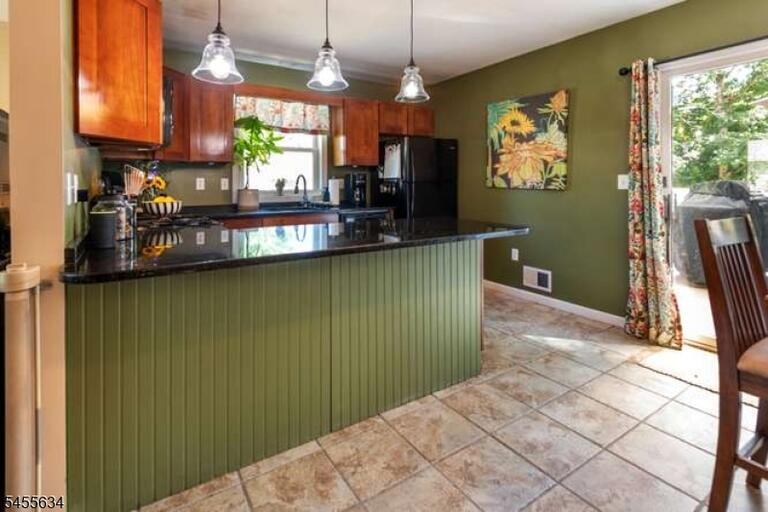 Property listing MLS 4048424 photo 15