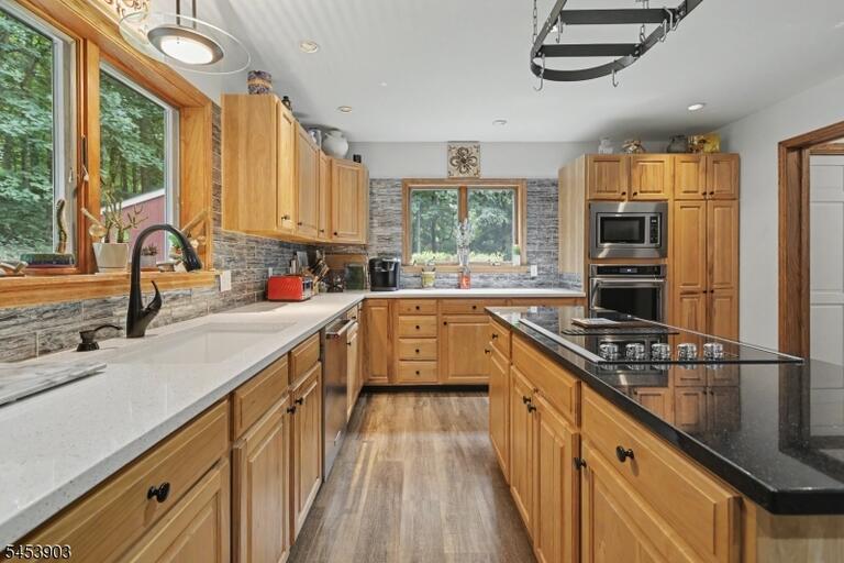 Property listing MLS 4048450 photo 14