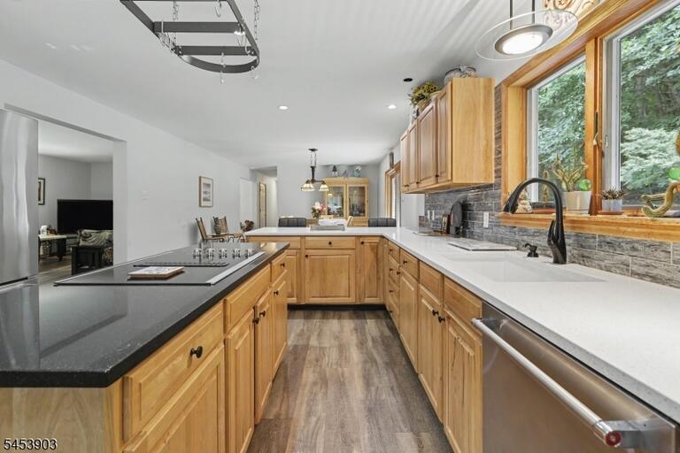 Property listing MLS 4048450 photo 15