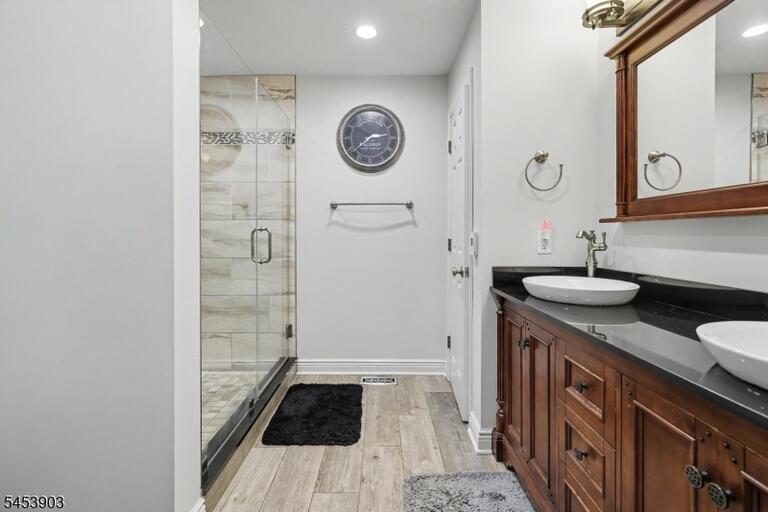 Property listing MLS 4048450 photo 26