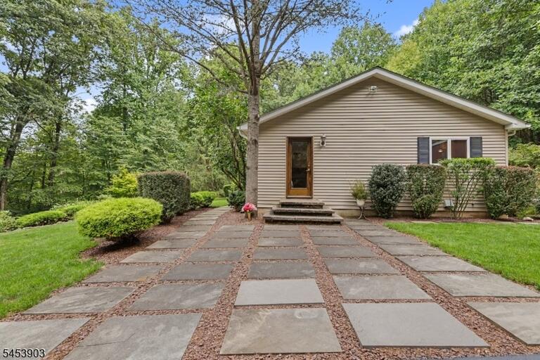 Property listing MLS 4048450 photo 39