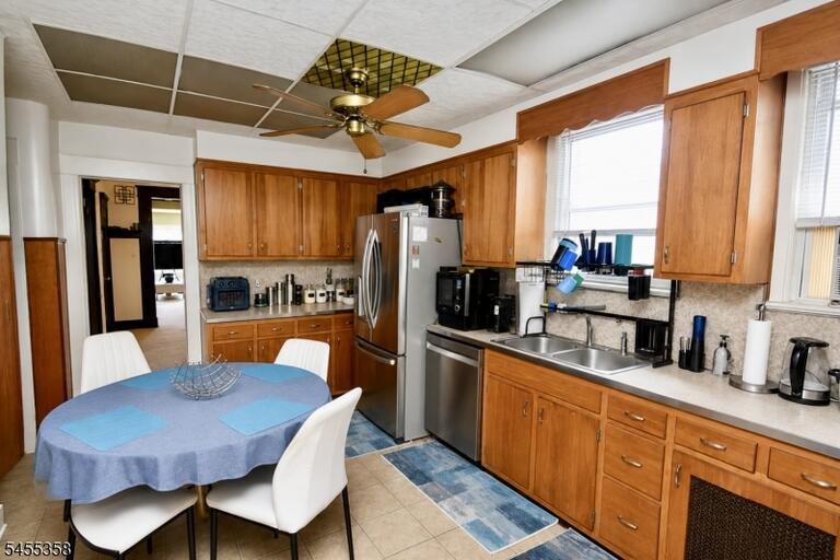 Property listing MLS 4048456 photo 6