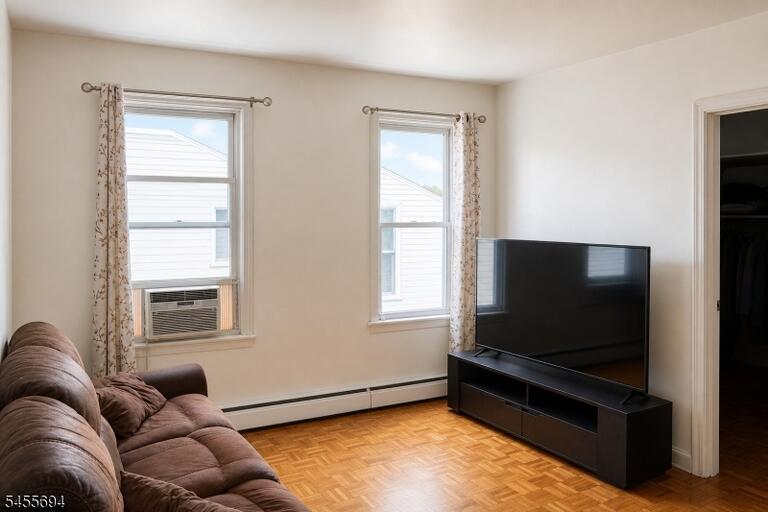 Property listing MLS 4048465 photo 17