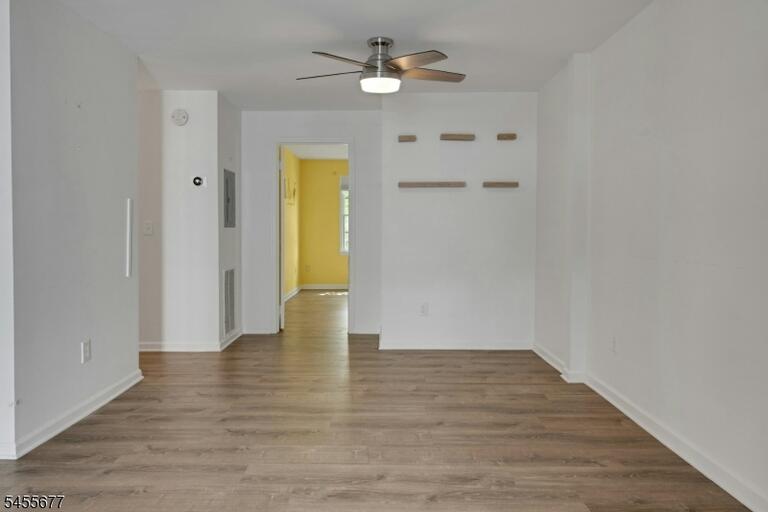Property listing MLS 4048497 photo 10
