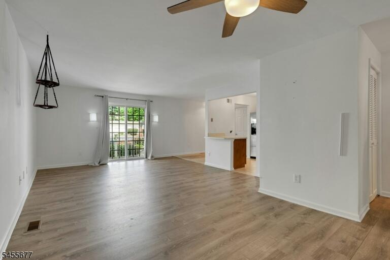 Property listing MLS 4048497 photo 14