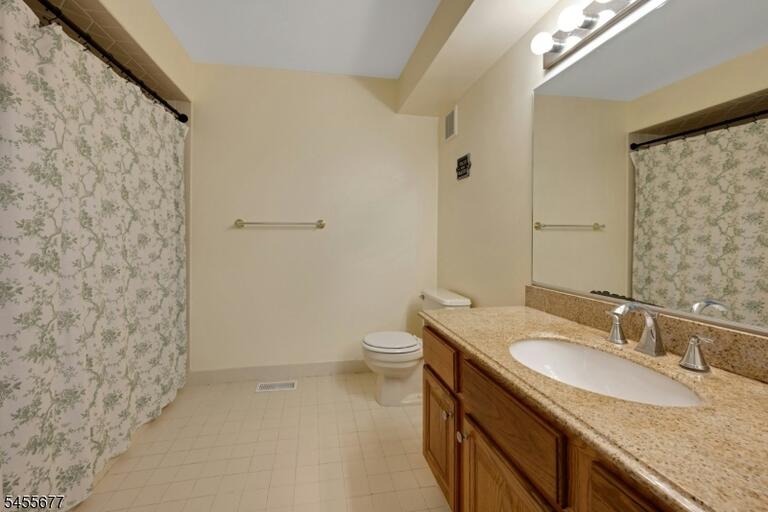 Property listing MLS 4048497 photo 22