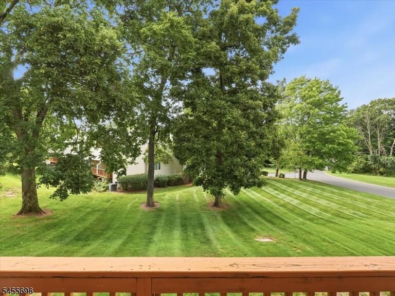 Property listing MLS 4048505 photo 28