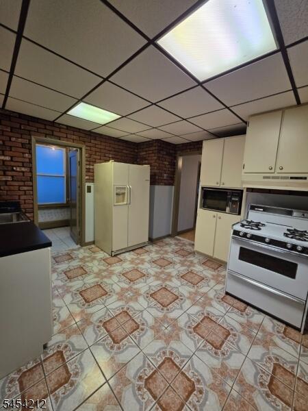 Property listing MLS 4048506 photo 7