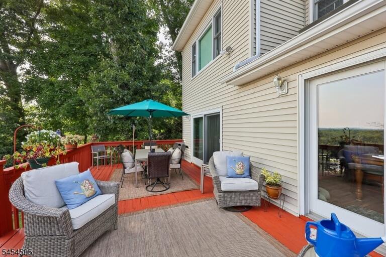 Property listing MLS 4048509 photo 28
