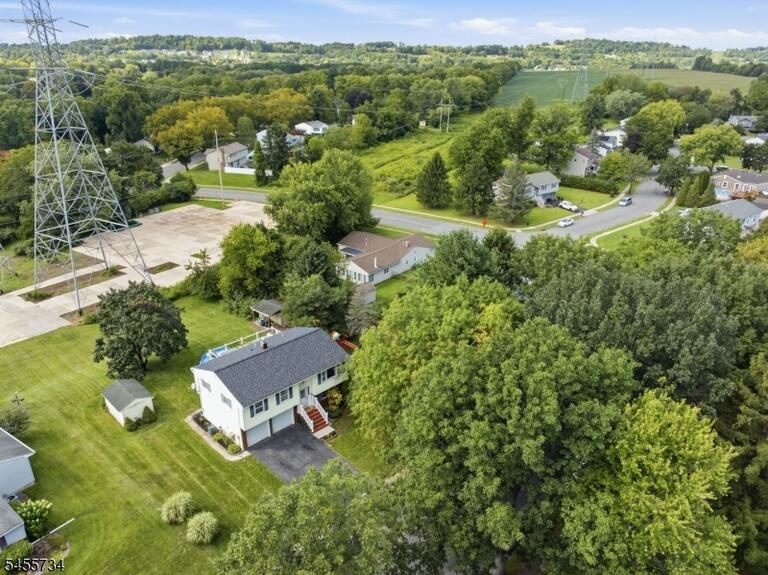 Property listing MLS 4048510 photo 38