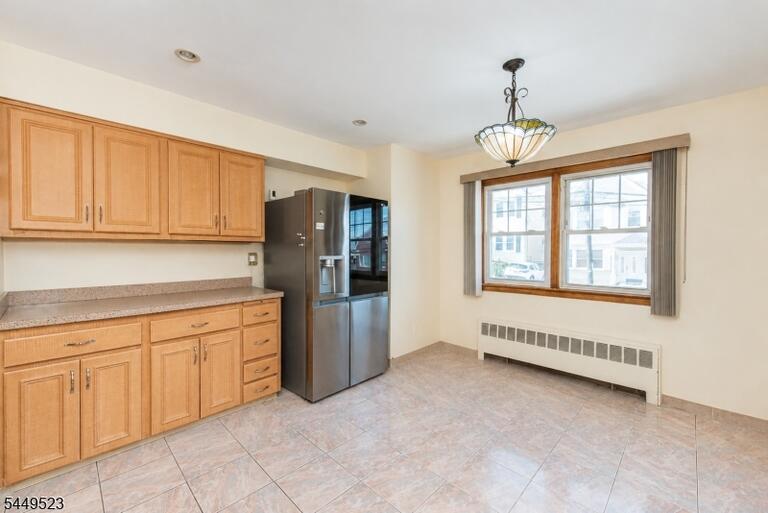Property listing MLS 4048535 photo 9