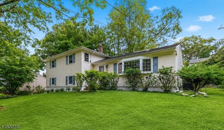 Property listing MLS 4048542 photo 2