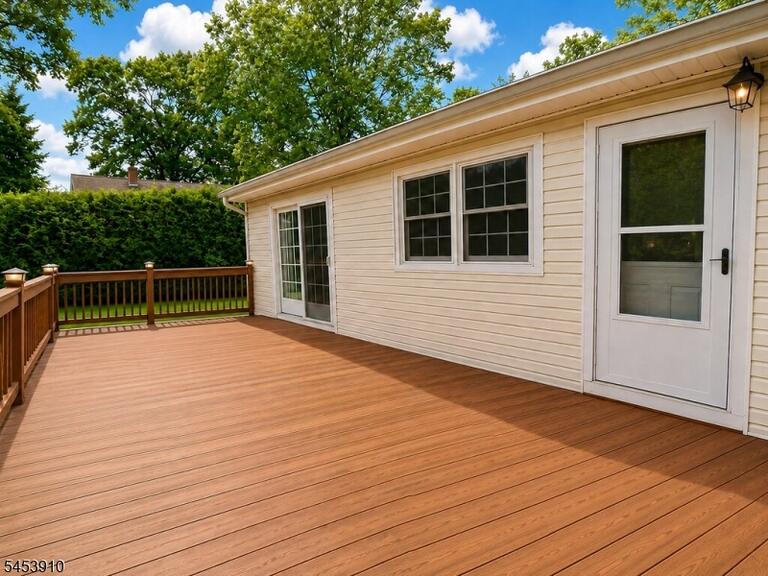 Property listing MLS 4048542 photo 27