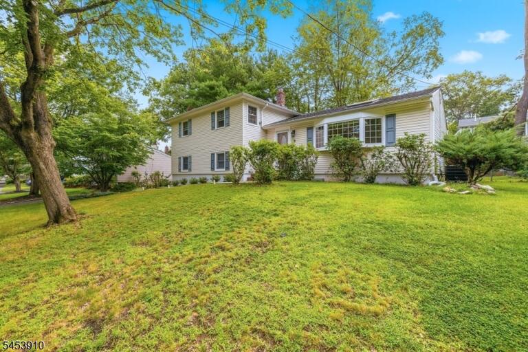 Property listing MLS 4048542 photo 30