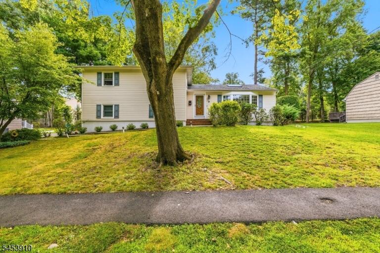 Property listing MLS 4048542 photo 31