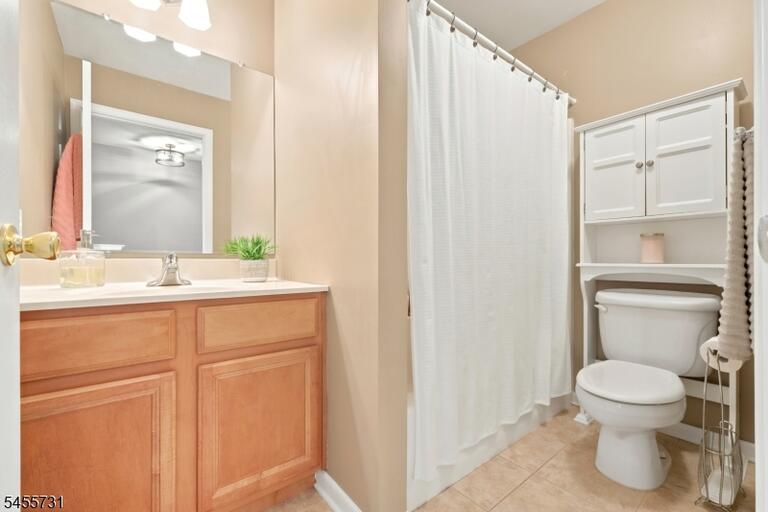 Property listing MLS 4048545 photo 27
