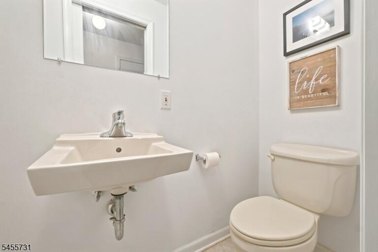 Property listing MLS 4048545 photo 32
