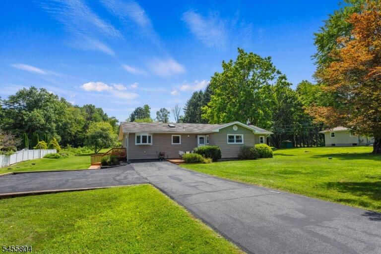 Property listing MLS 4048547 photo 28