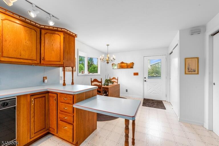 Property listing MLS 4048547 photo 3