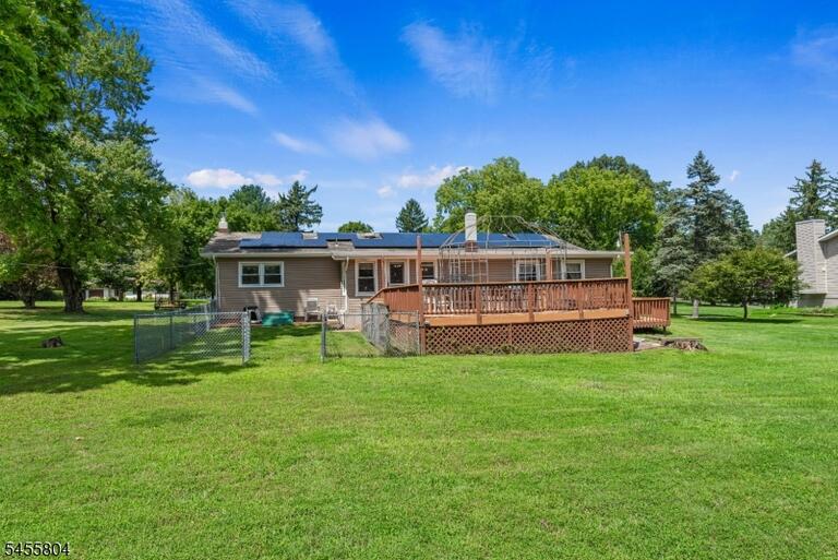 Property listing MLS 4048547 photo 30
