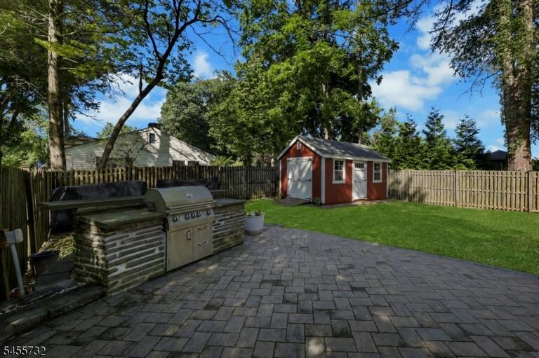 Property listing MLS 4048560 photo 29