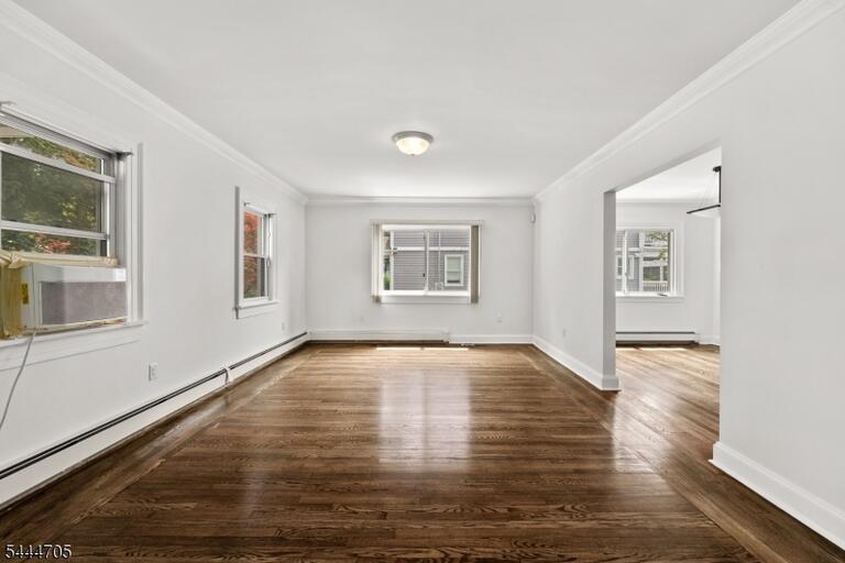 Property listing MLS 4048594 photo 3