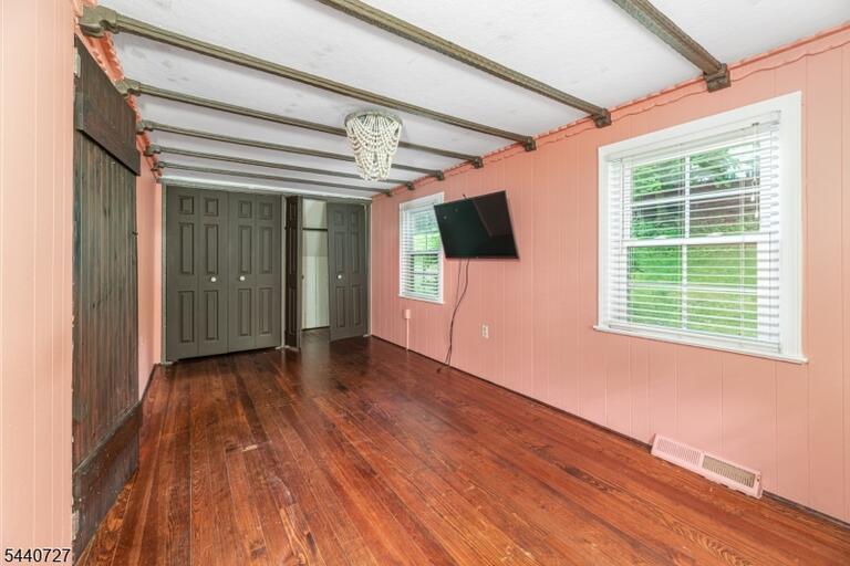 Property listing MLS 4048608 photo 19