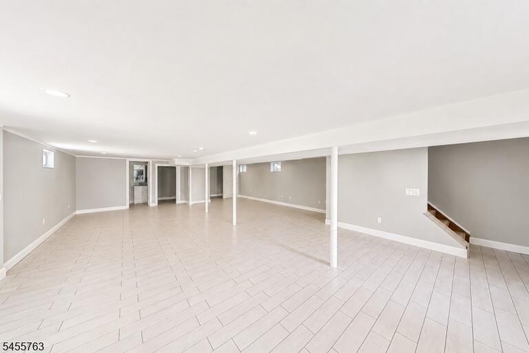Property listing MLS 4048612 photo 27