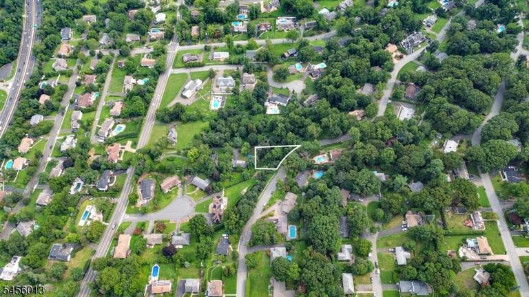 Property listing MLS 4048682 photo 3