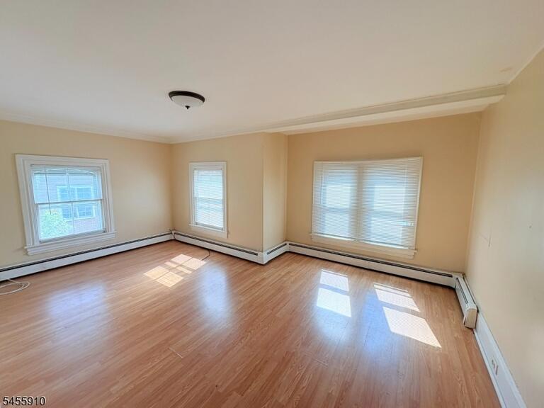 Property listing MLS 4048690 photo 6