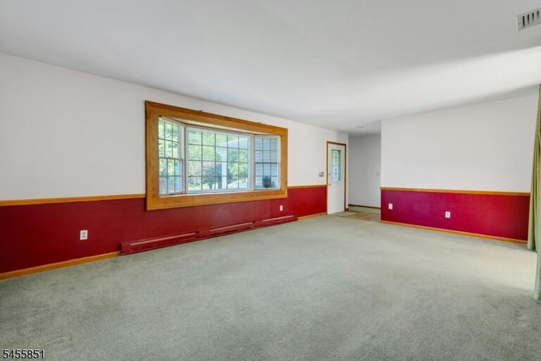 Property listing MLS 4048721 photo 11