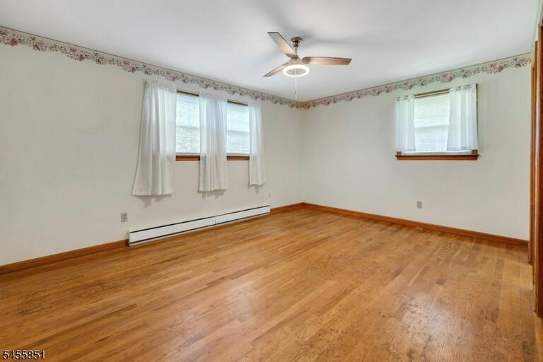 Property listing MLS 4048721 photo 16
