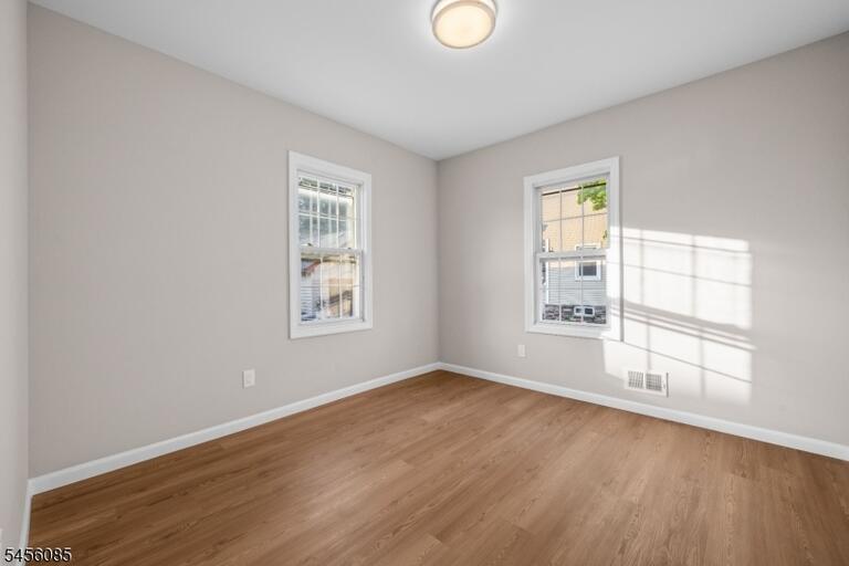 Property listing MLS 4048741 photo 16