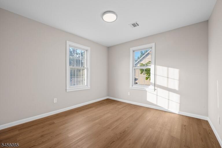 Property listing MLS 4048741 photo 17